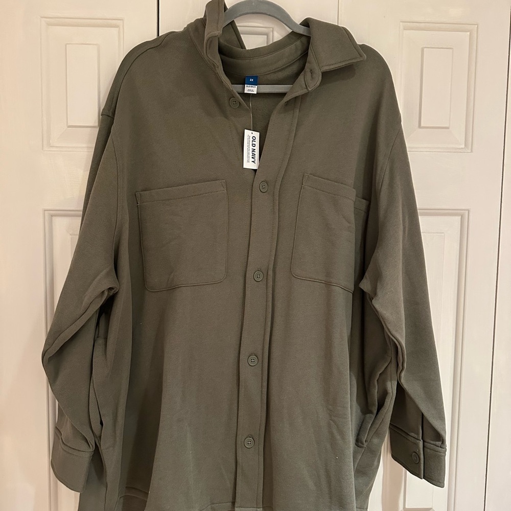 Hunter green thick button down shirt